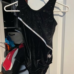 Women’s gymnastics leotard